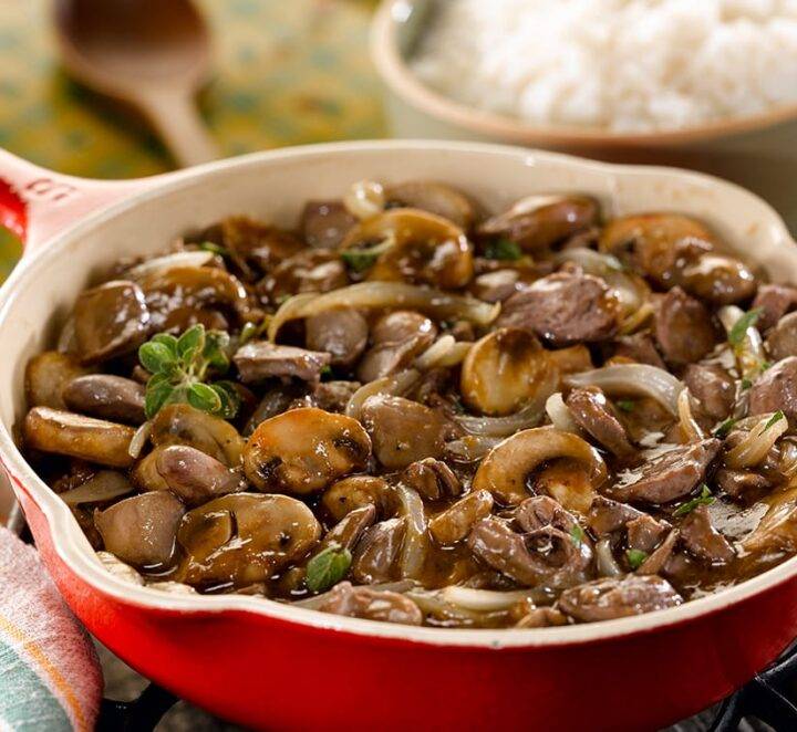 Chicken Hearts with Onions and Mushrooms