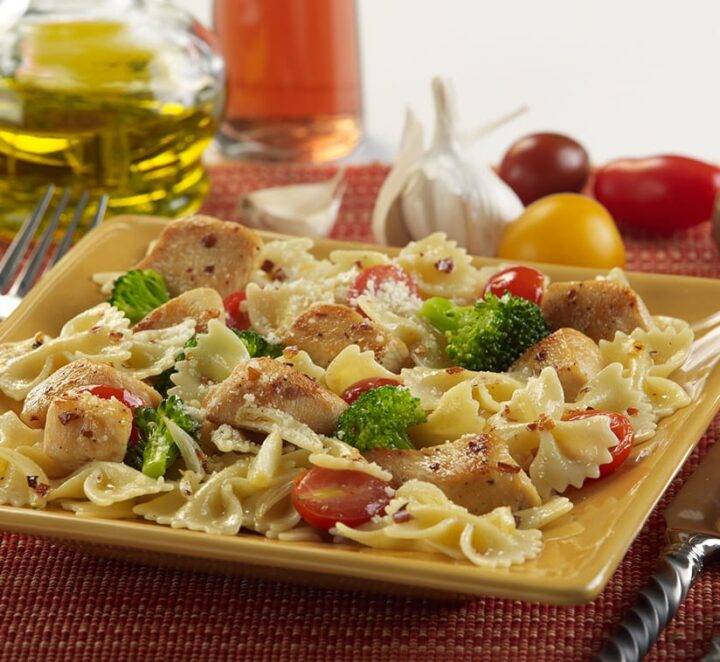 Garlic Chicken Farfalle with Broccoli