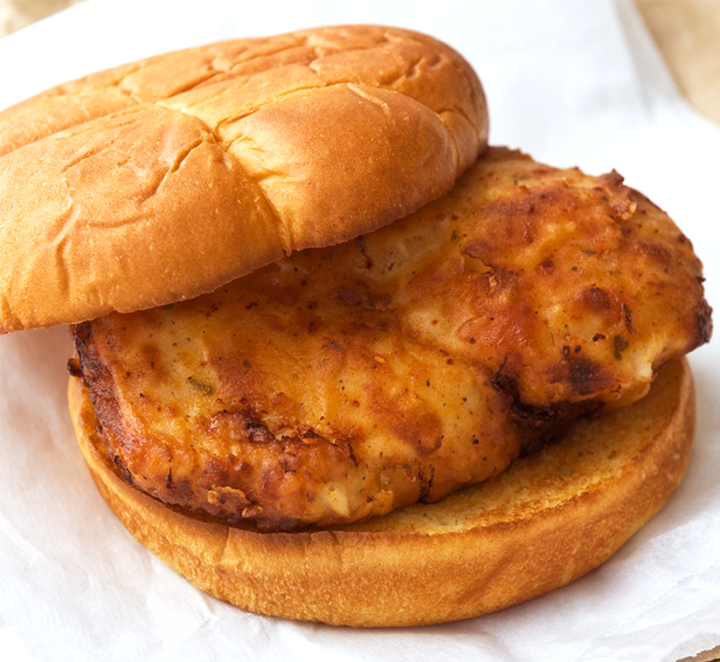 Sándwich de Pollo Frito del Chef Kevin Gillespie
