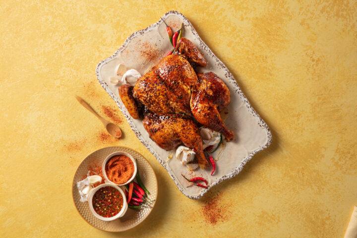 Pollo Entero Asado Estilo Spatchcock con Miel Picante