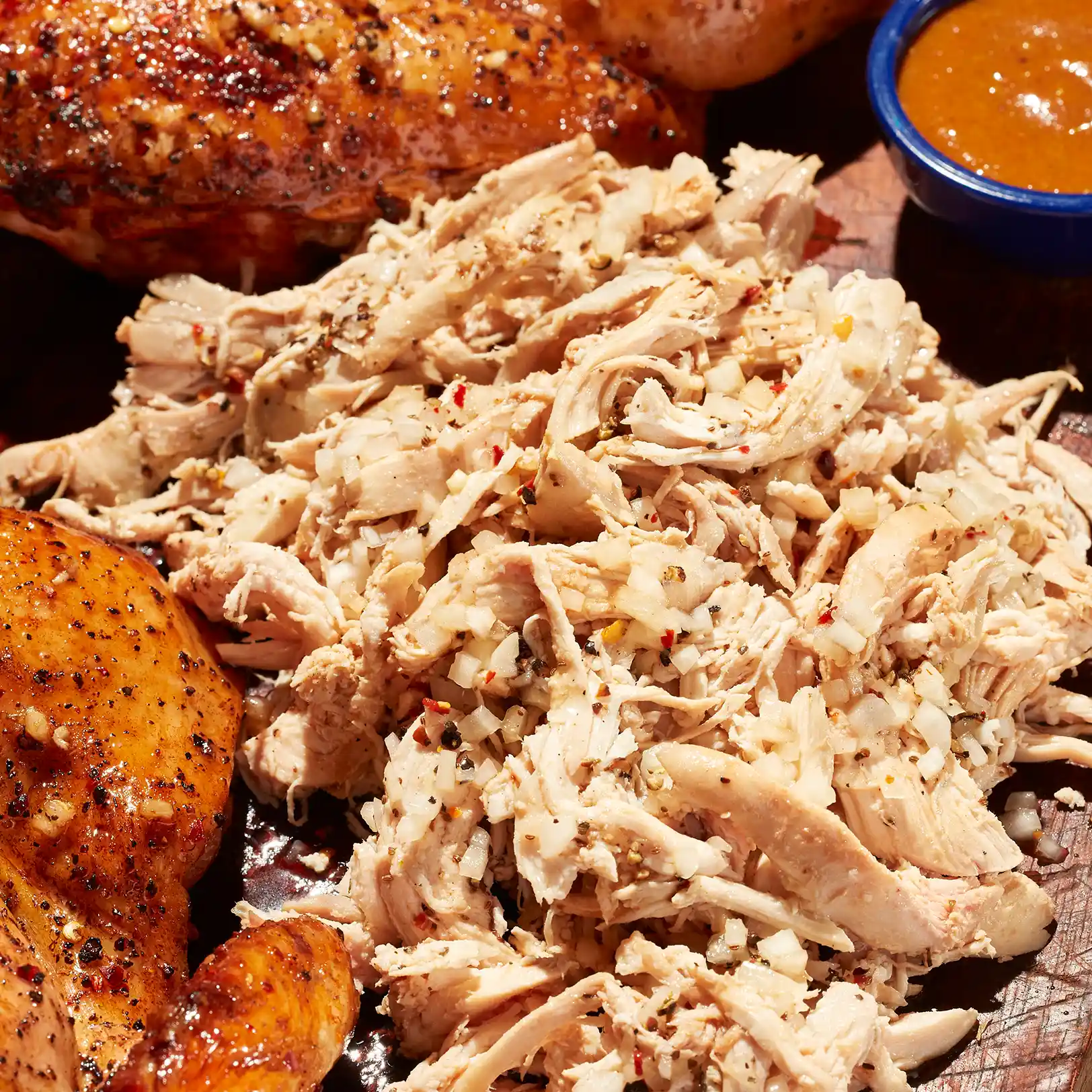 GIVE CHICKEN SMOKEY EDGE  HOW TO GIVE CHICKEN A SMOKY EDGE ON THE GRILL